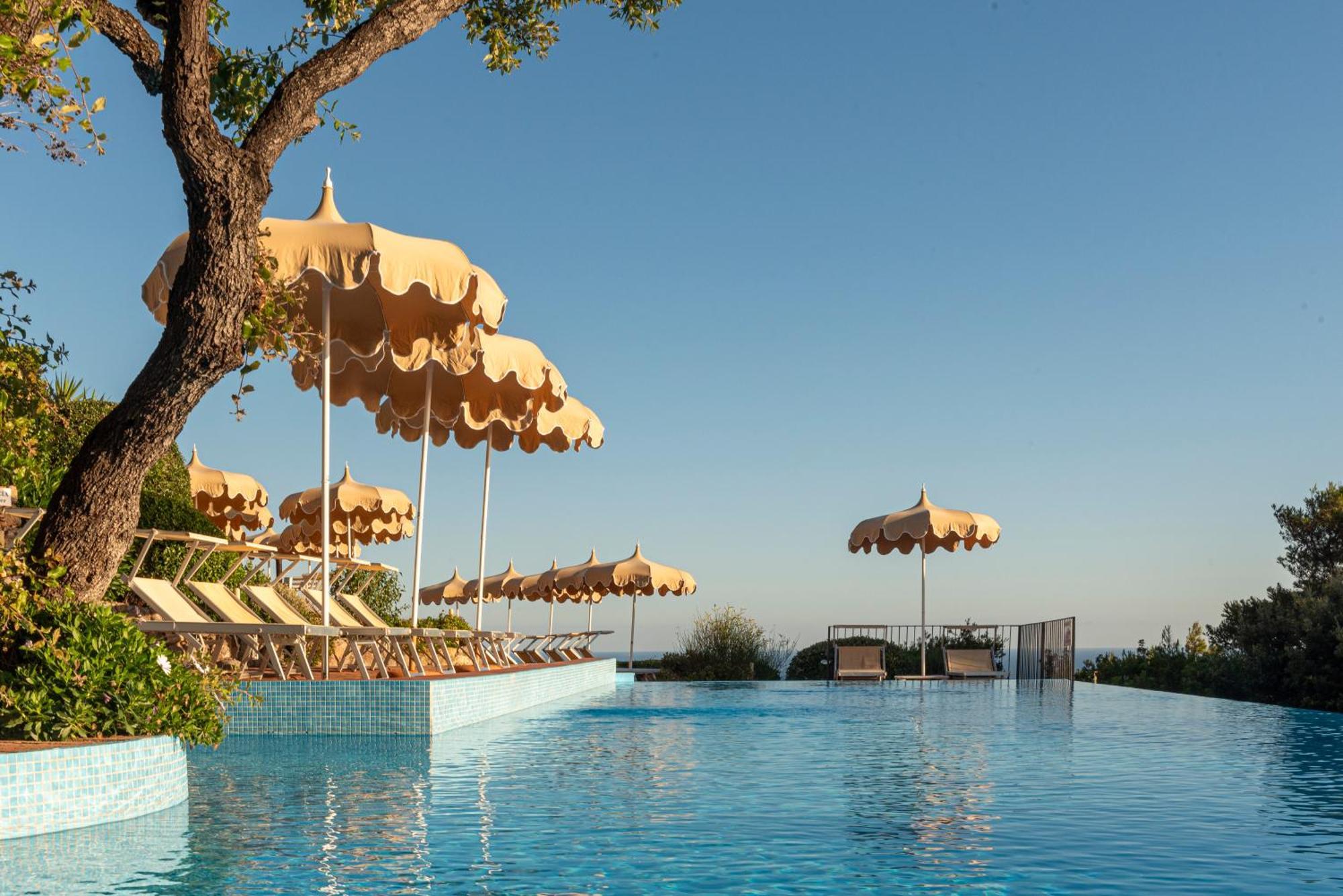 Boutique Hotel Torre Di Cala Piccola ポルト・サント・ステーファノ エクステリア 写真