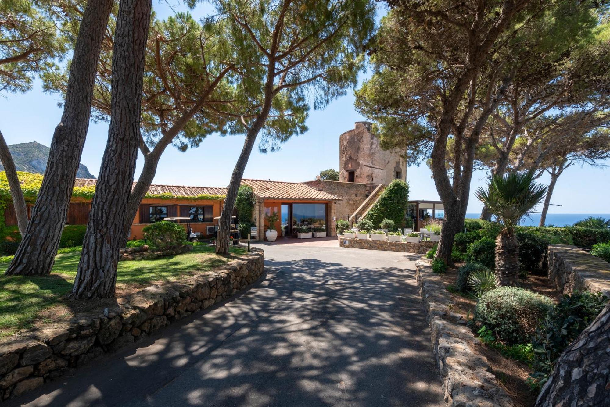 Boutique Hotel Torre Di Cala Piccola ポルト・サント・ステーファノ エクステリア 写真